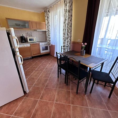 Aranyeso Apartman Hajduszoboszlo Exterior foto