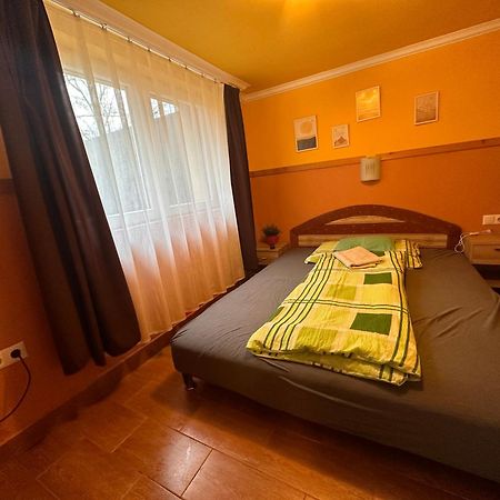 Aranyeso Apartman Hajduszoboszlo Exterior foto